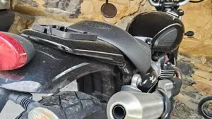 Triumph Street Scrambler 900 (2017 - 18)  (4)