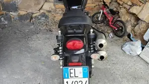 Triumph Street Scrambler 900 (2017 - 18)  (8)