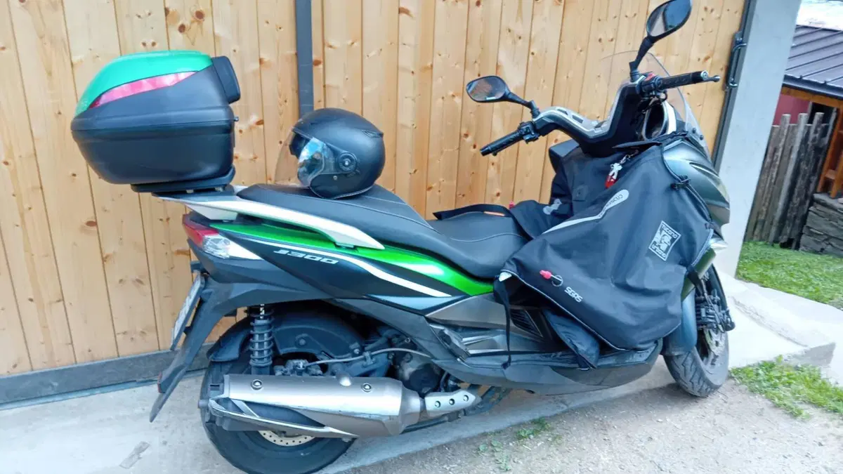 Kawasaki J 300 (2014)  (3)
