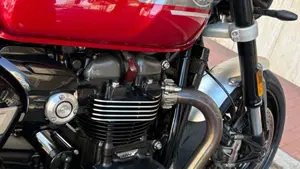 Triumph Speed Twin 1200 (2021 - 24)  (8)