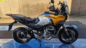 Moto Guzzi Stelvio (2024 - 26)  (2)