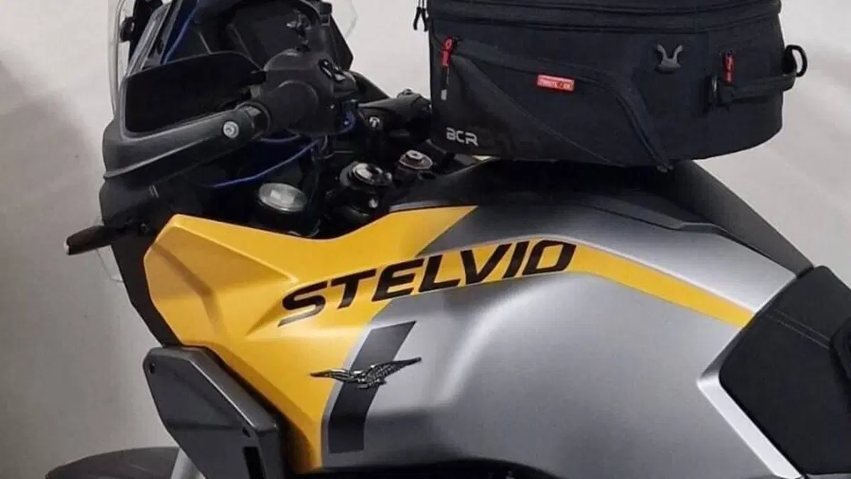 Moto Guzzi Stelvio (2024 - 26)  (3)