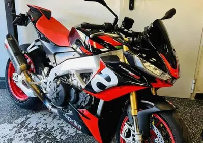 Aprilia Tuono V4 Factory (2021 - 24) - Annuncio 10015853