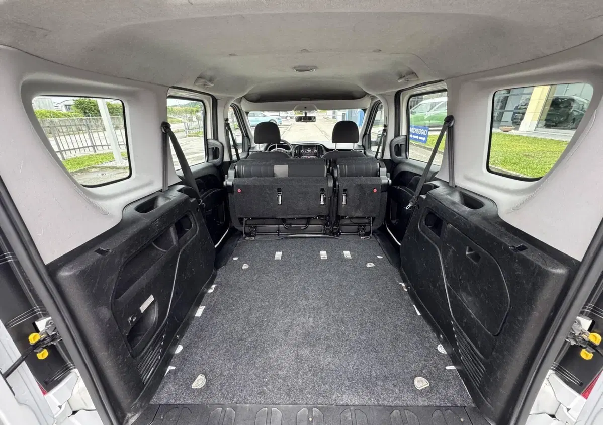 Fiat Doblò Furgone 1.6 MJT 105CV PC-TN Cargo Lamierato SX (11)