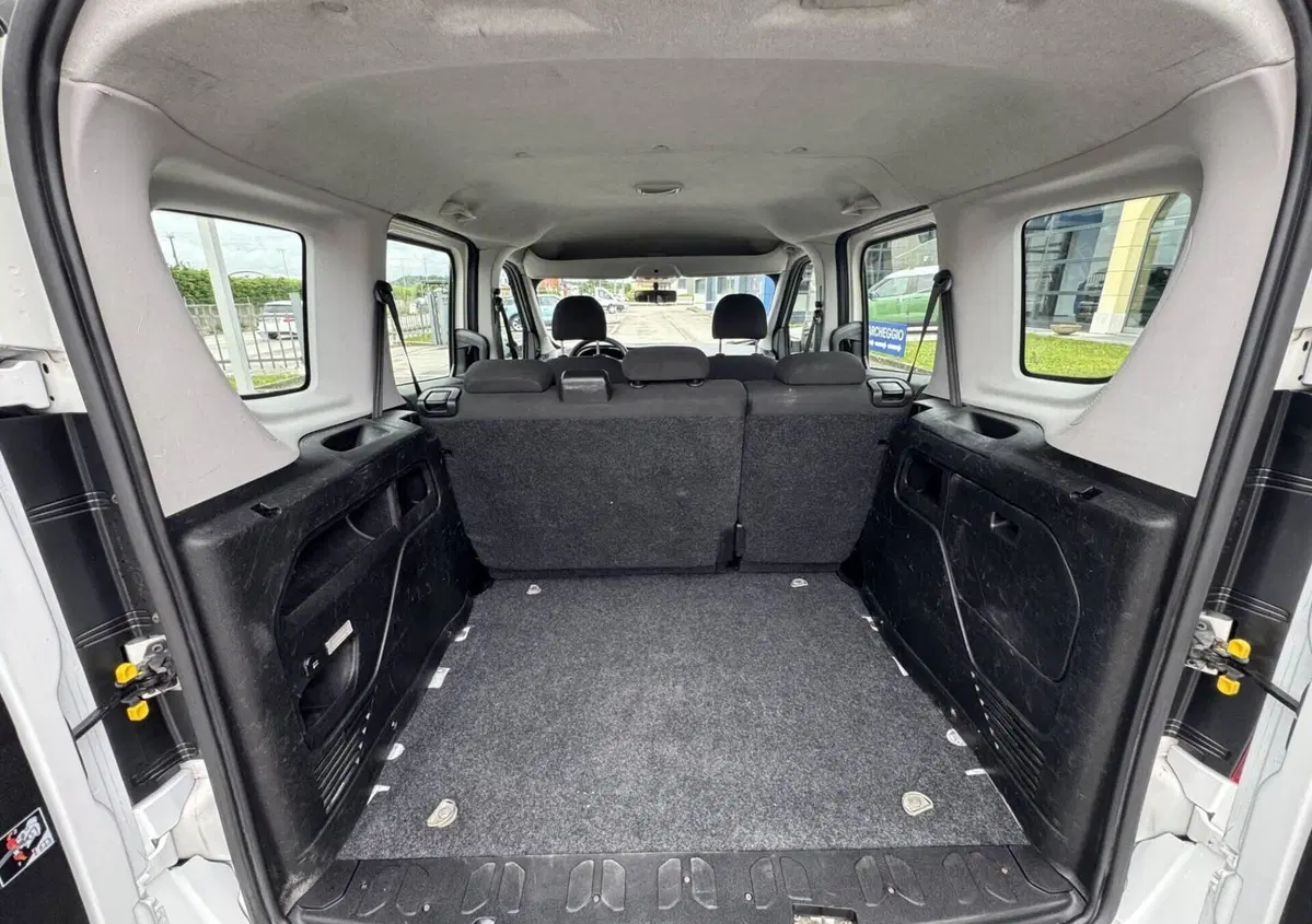 Fiat Doblò Furgone 1.6 MJT 105CV PC-TN Cargo Lamierato SX (10)
