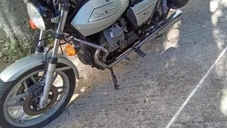 Moto Guzzi V35 epoca
