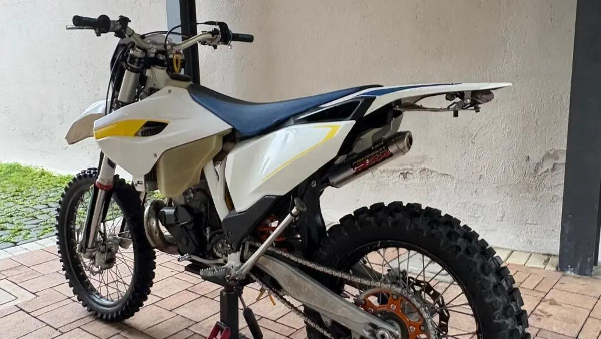 Husqvarna TE 250 (2014)  (4)
