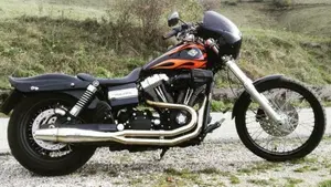 Harley-Davidson 1584 Wide Glide (2007 - 11) - FXDWG  (3)
