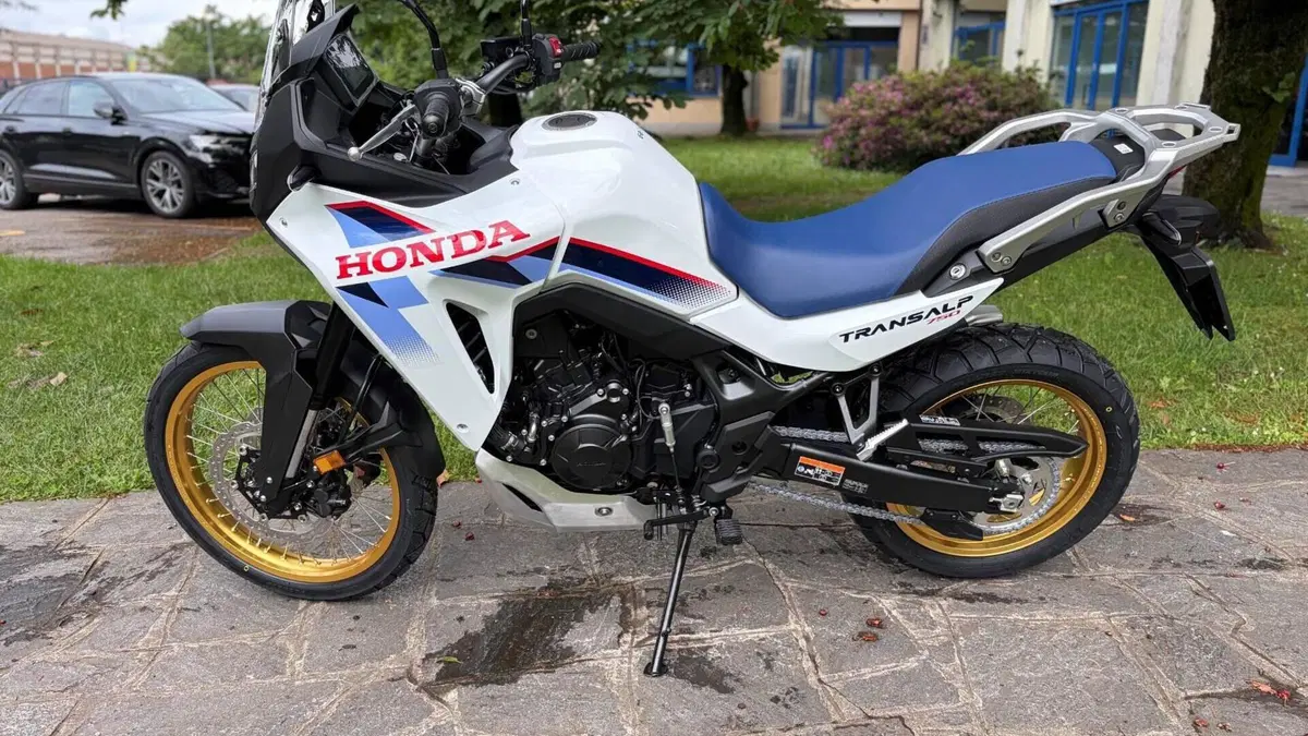 Honda Transalp XL750 (2026)  (2)