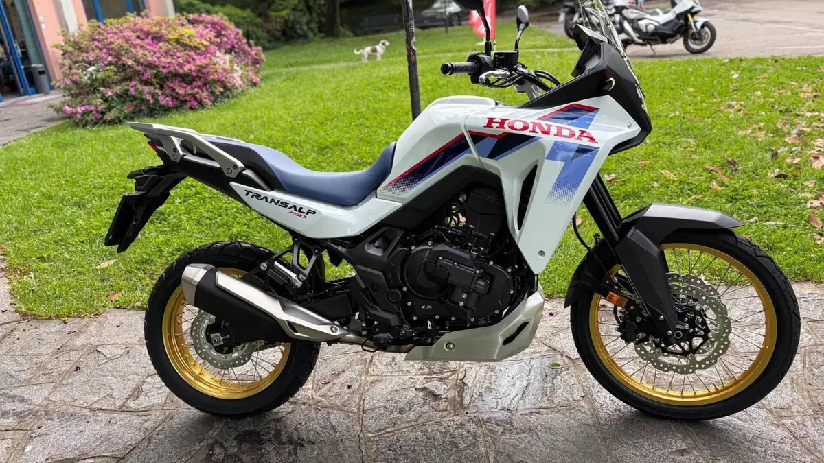 Honda Transalp XL750 (2026)  (7)