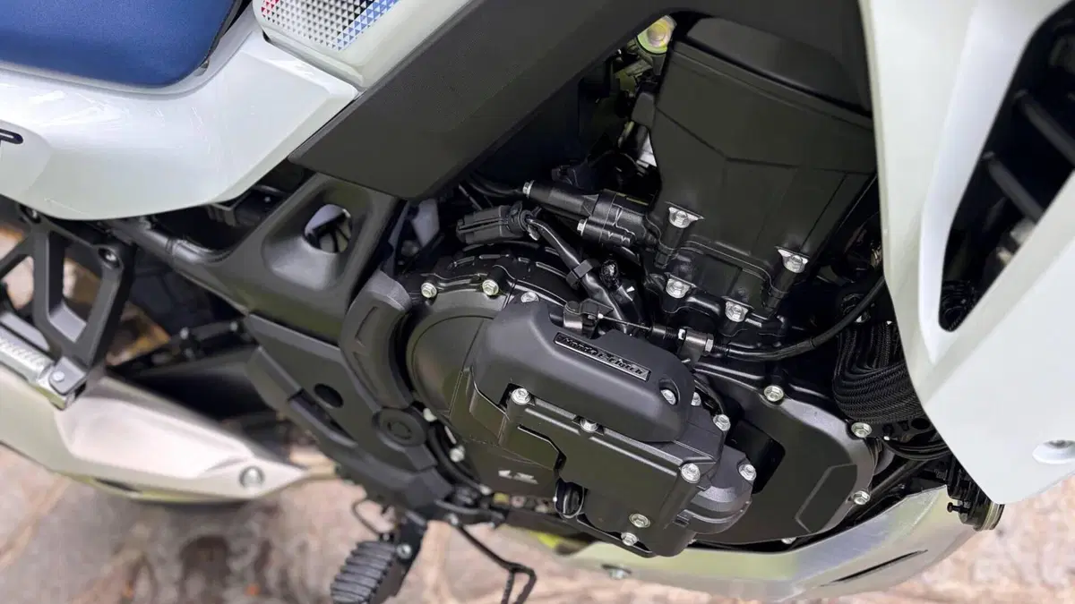Honda Transalp XL750 (2026)  (8)