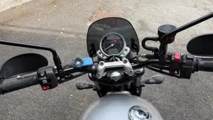 Triumph Street Twin 900 (2017 - 18)  (10)