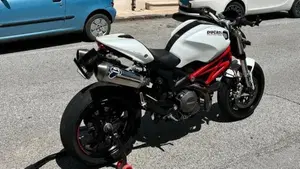 Ducati Monster 796 (2010 - 13)  (2)