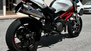 Ducati Monster 796 (2010 - 13)  (5)