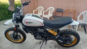 Ducati Scrambler 800 Desert Sled (2017 - 20)  (2)
