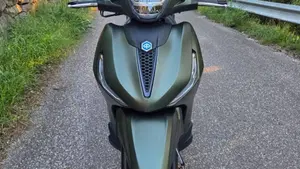 Piaggio Beverly 300 S ABS-ASR (2021 - 25)  (5)