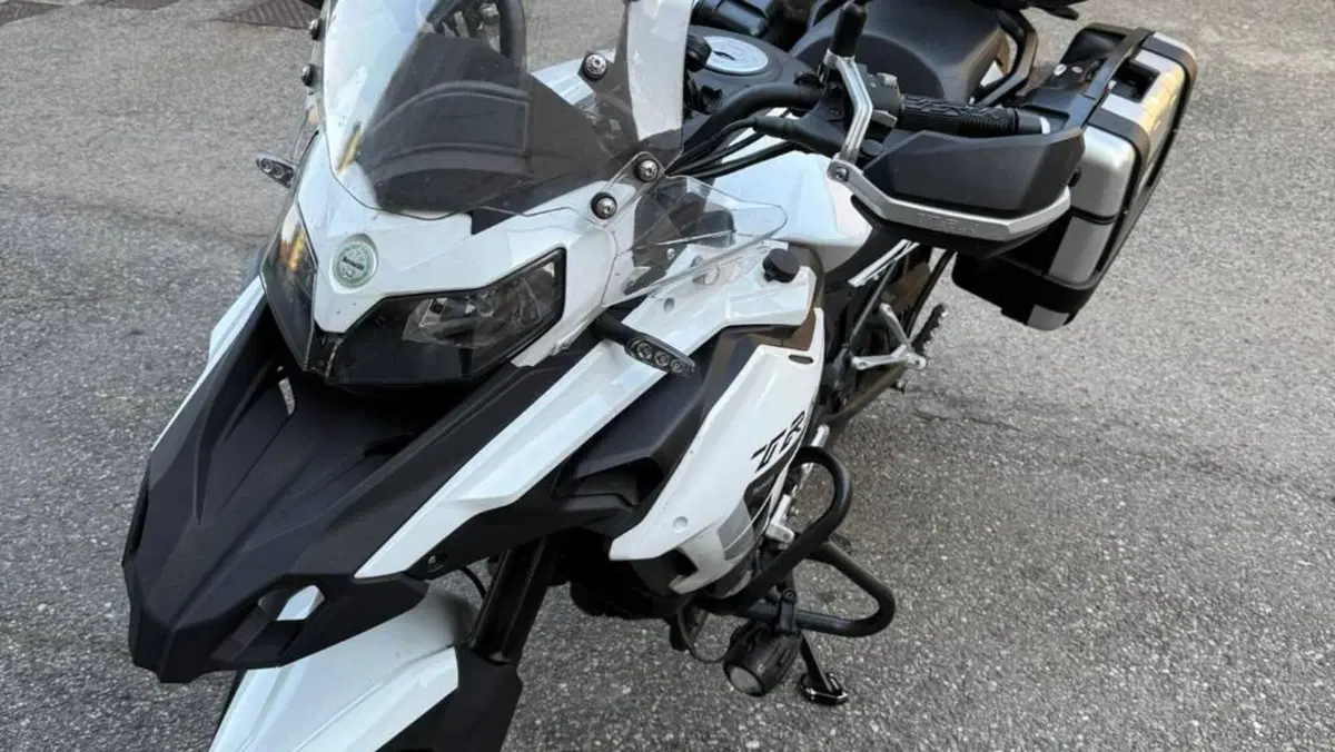 Benelli TRK 502 (2021 - 25)  (2)