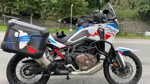 Honda Africa Twin CRF 1100L (2024 - 26)  (2)