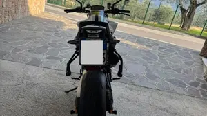 KTM 890 Duke R (2021)  (5)