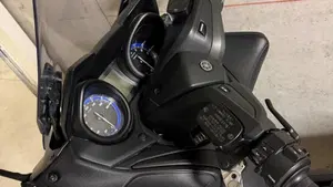 Yamaha T-Max 560 (2020 - 21)  (6)