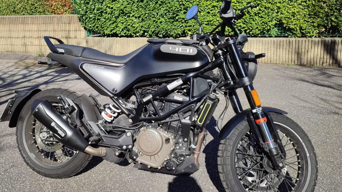 Husqvarna Svartpilen 401 (2021 - 23)  (3)