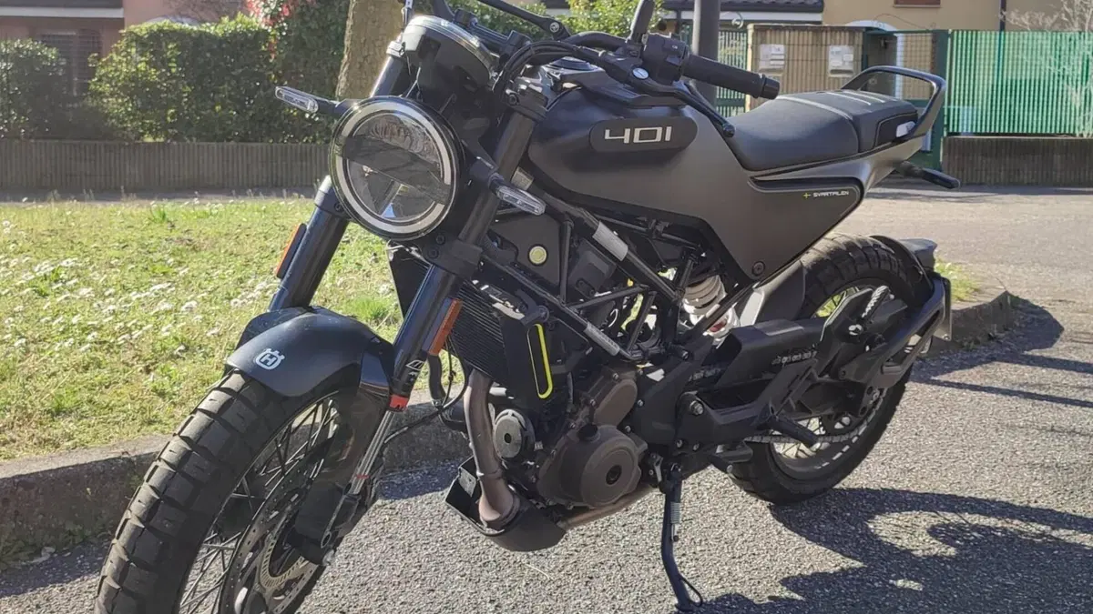 Husqvarna Svartpilen 401 (2021 - 23)  (4)