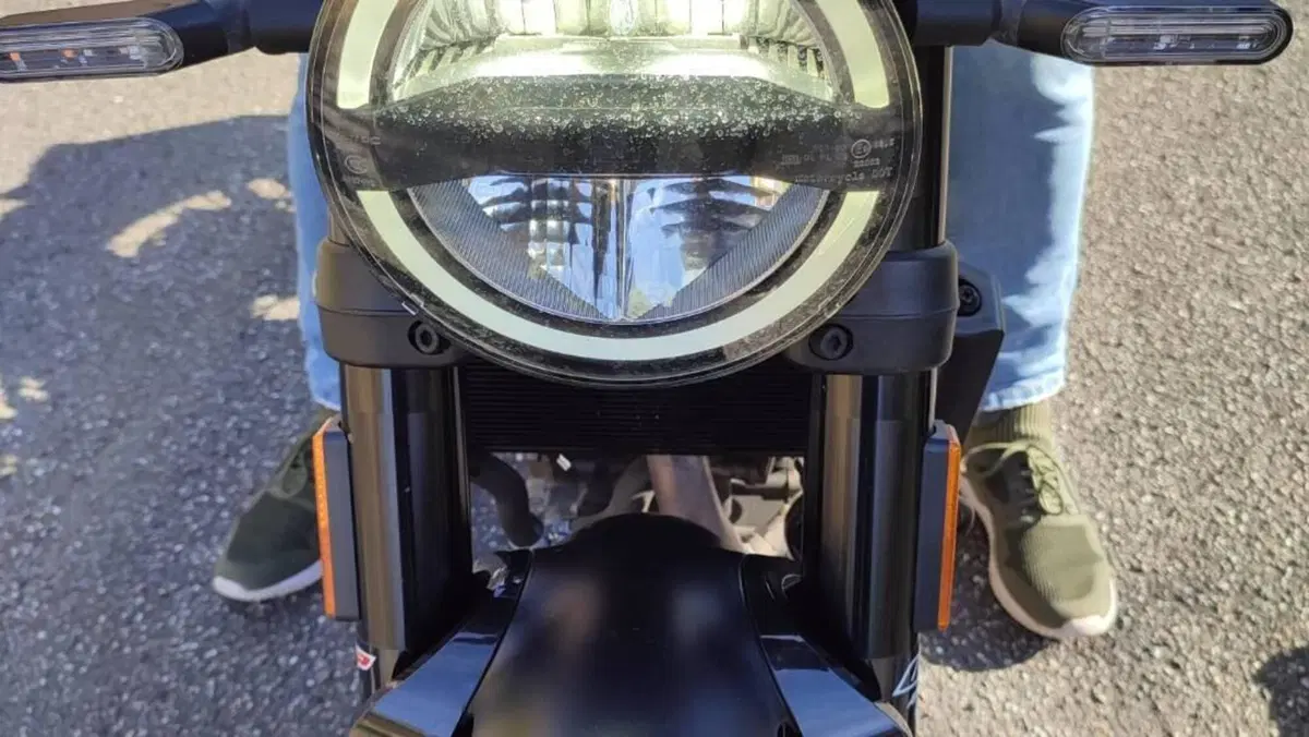 Husqvarna Svartpilen 401 (2021 - 23)  (7)