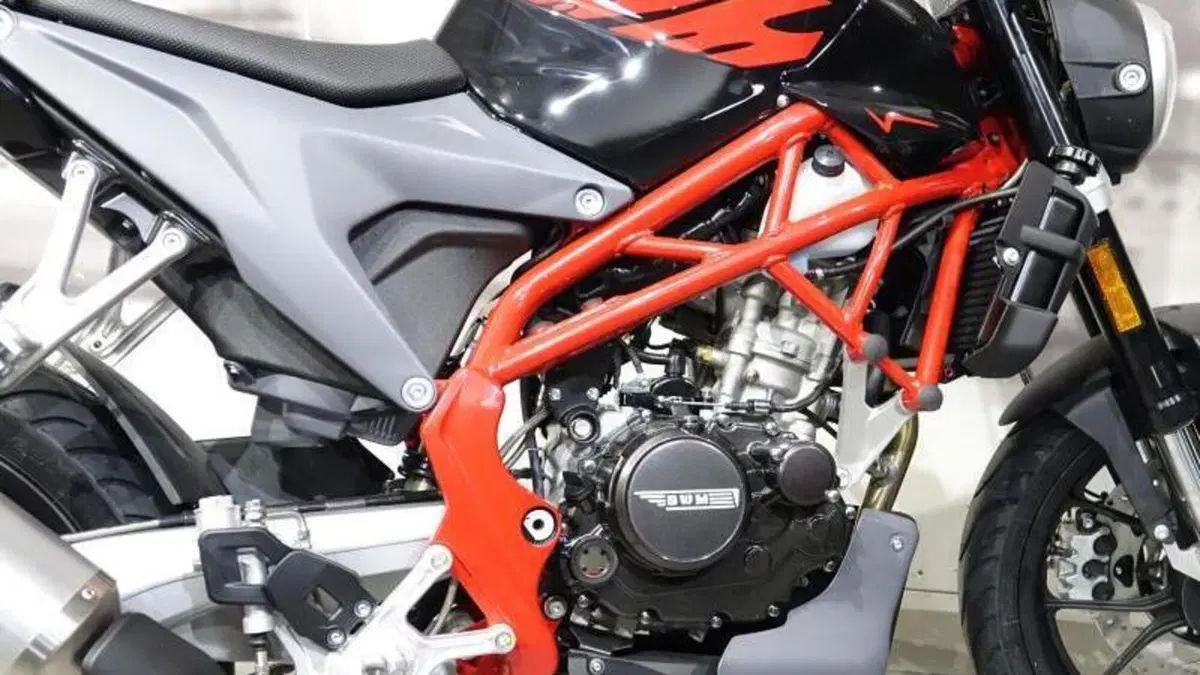 Swm Varez 125 (2020)  (3)
