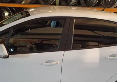Peugeot 208 82 5 porte Allure (12)