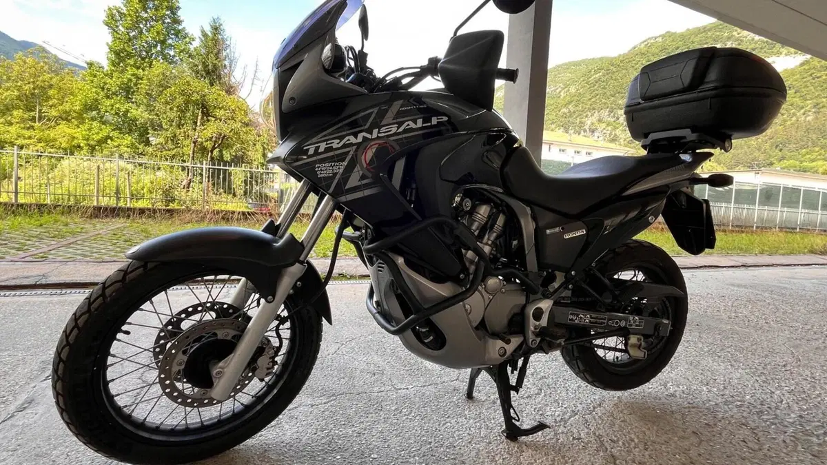 Honda Transalp XL 700 V (2007 - 2013)  (8)