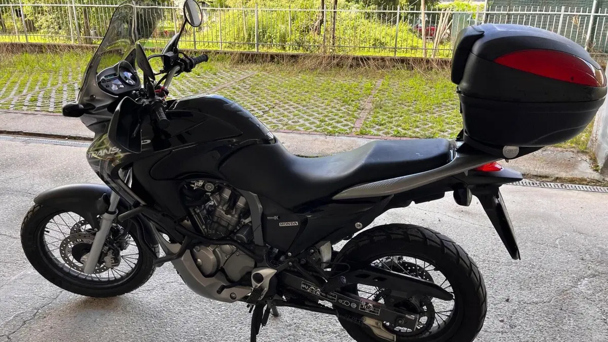 Honda Transalp XL 700 V (2007 - 2013)  (9)