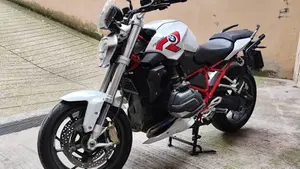 Bmw R 1200 R (2015 - 16)  (2)