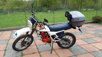 Honda 200R epoca
