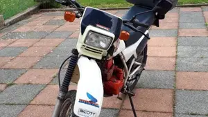 Honda   (2)