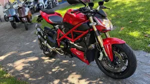 Ducati Streetfighter 848 (2011 - 15)  (2)