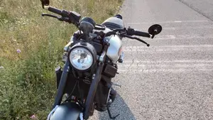 Yamaha XSR 900 ABS (2016 - 20)  (4)