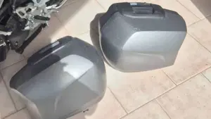 Bmw R 1250 RS (2021 - 25)  (2)