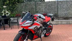 Aprilia Tuono 660 (2021 - 25)  (2)