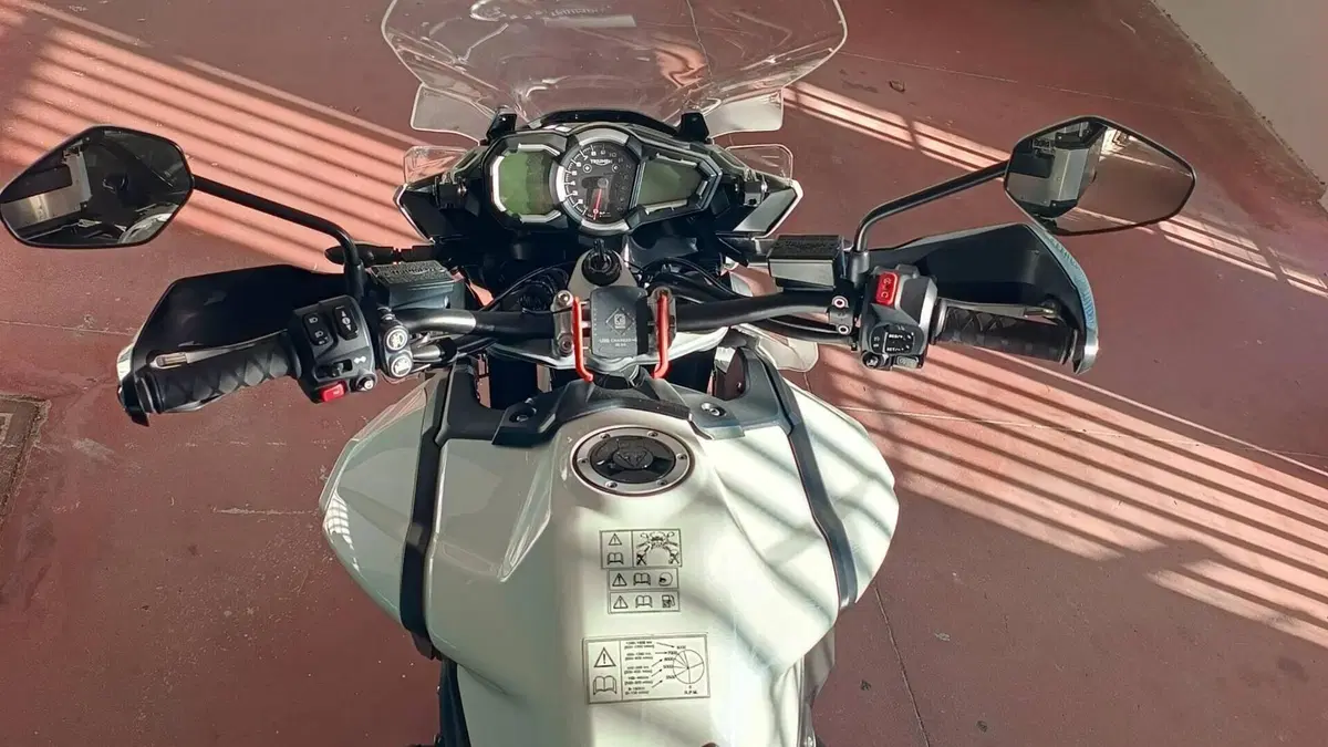 Triumph Tiger 1200 XCa (2018 - 20)  (13)