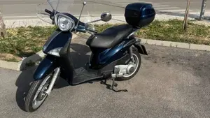 Piaggio Liberty 125 4T Full Optional (2003 - 13)  (2)