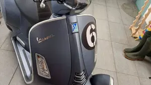 Vespa Sei Giorni 300 Hpe (2021 - 22)  (4)