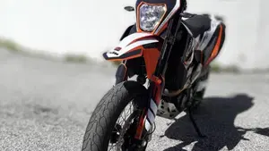 KTM 690 SMC R (2023 - 25)  (3)