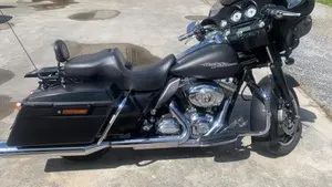Harley-Davidson 1690 Street Glide (2011 - 13) - FLHX 