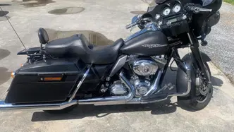 Harley-Davidson 1690 Street Glide (2011 - 13) - FLHX usata