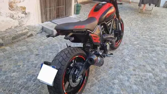 Ducati Scrambler 800 Full Throttle (2023 - 24) usata