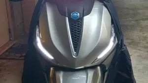 Piaggio Beverly 400 ABS-ASR (2021 - 24)  (11)