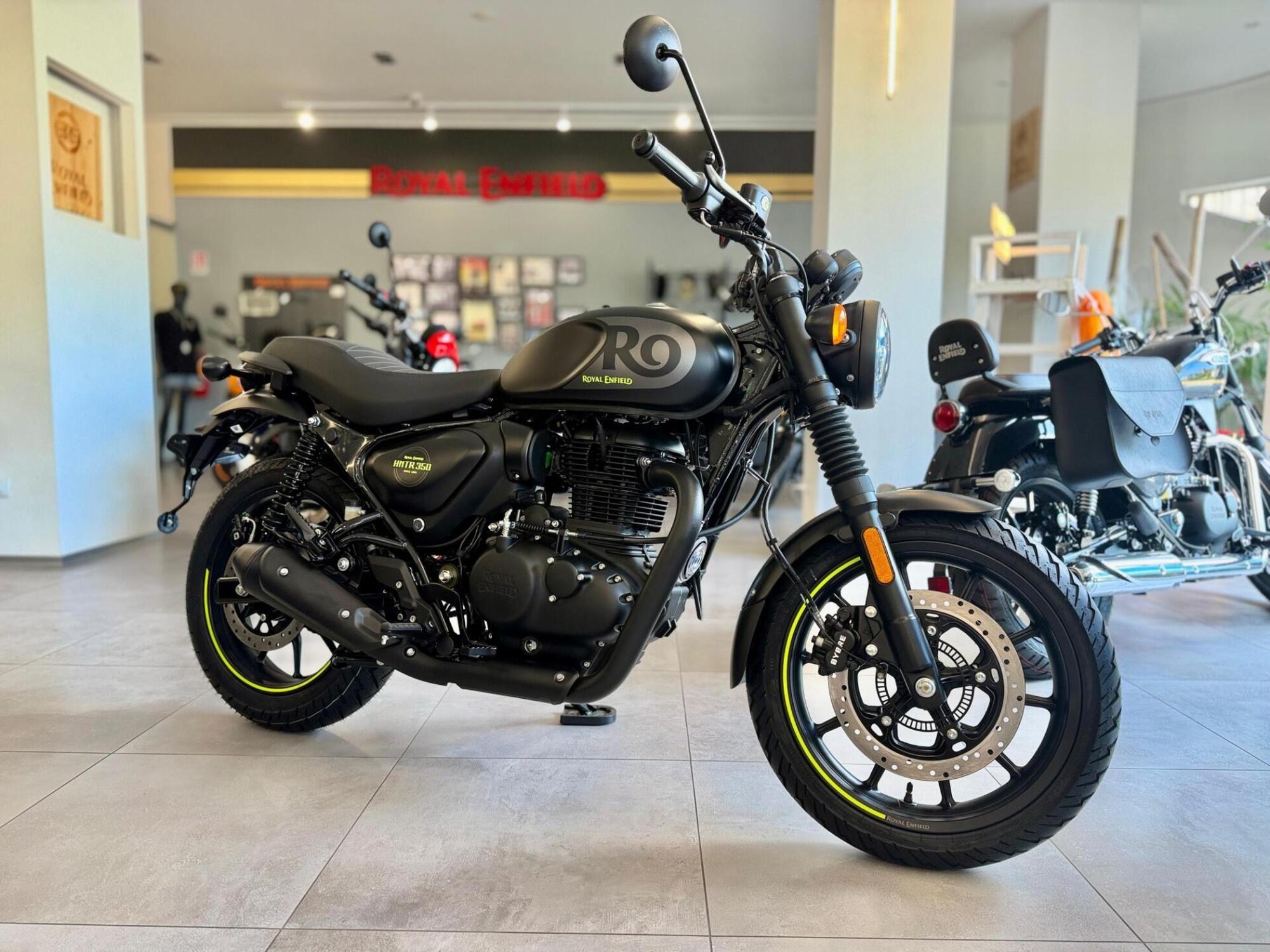 Royal Enfield HNTR 350 (2022 - 26) Nuova