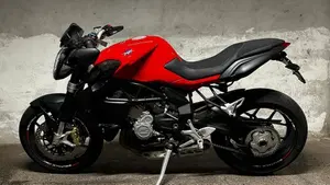 MV Agusta Brutale 675 (2011 - 15)  (4)