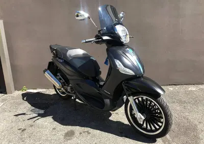 Piaggio Beverly 300 i.e. Police ABS-ASR (2017 - 20) - Annuncio 10017006