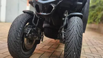 Piaggio MP3 300 Sport ABS Hpe (2021 - 24) usata